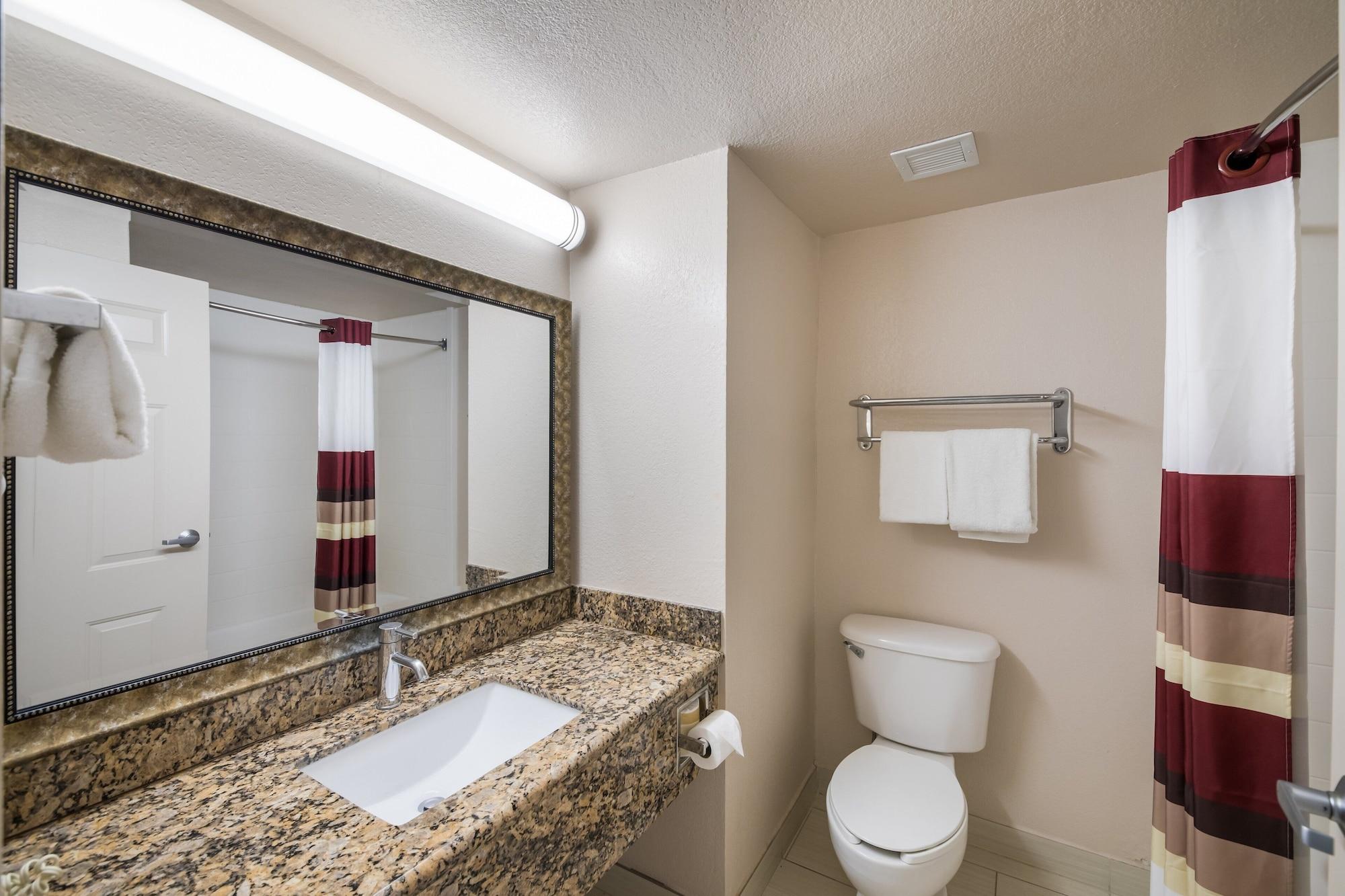 Red Roof Inn & Suites Austin East - Manor מראה חיצוני תמונה