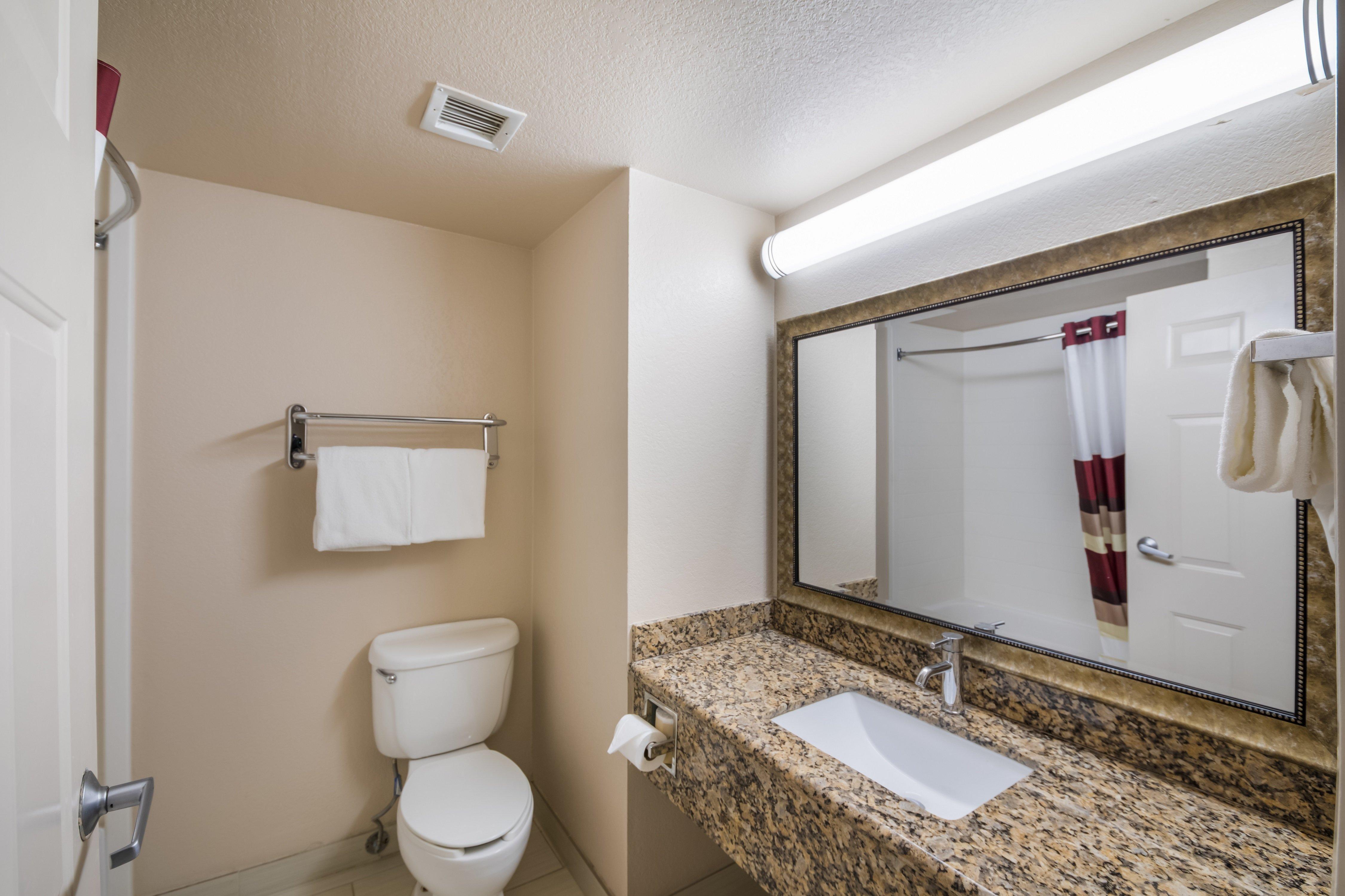 Red Roof Inn & Suites Austin East - Manor מראה חיצוני תמונה
