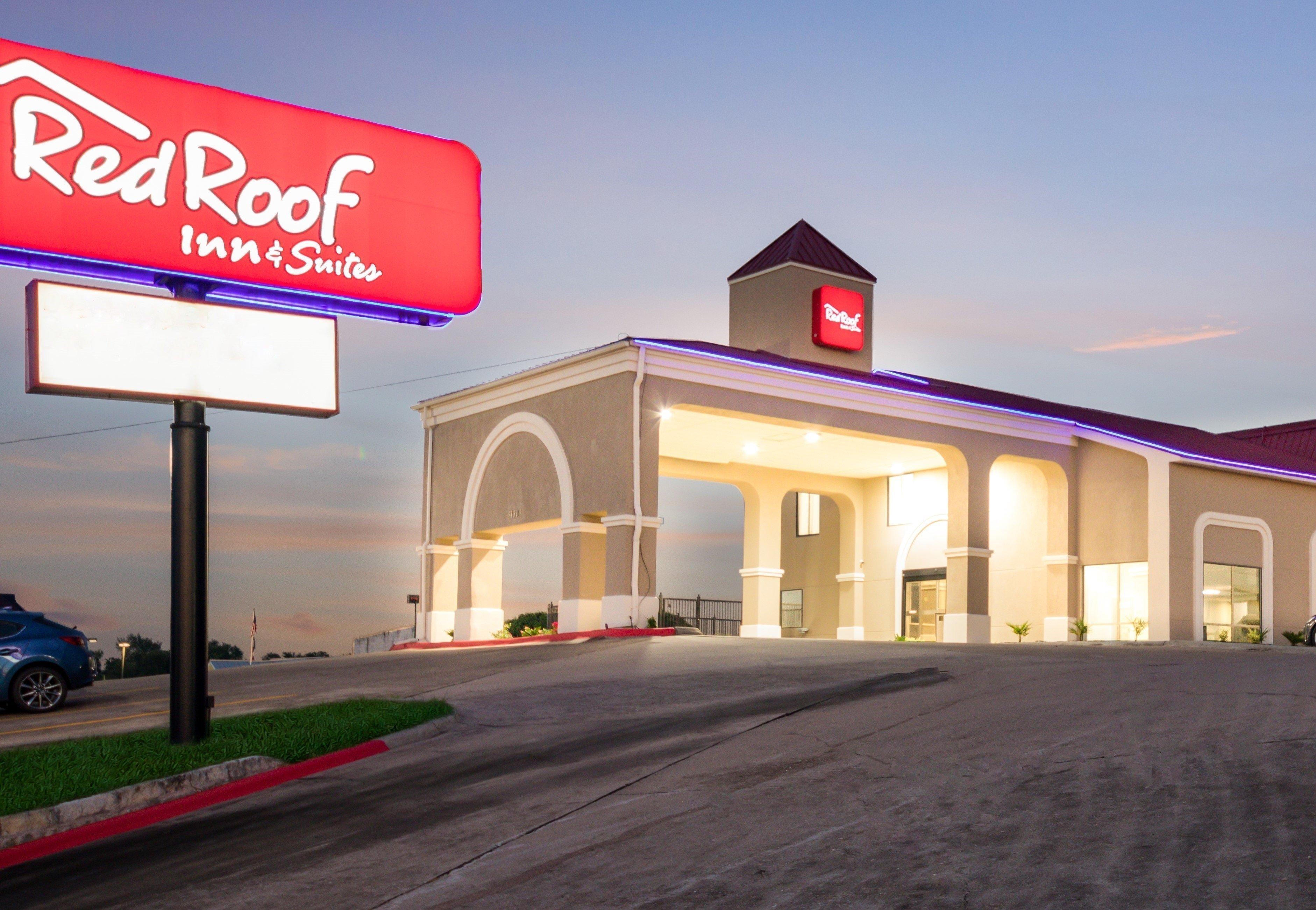 Red Roof Inn & Suites Austin East - Manor מראה חיצוני תמונה