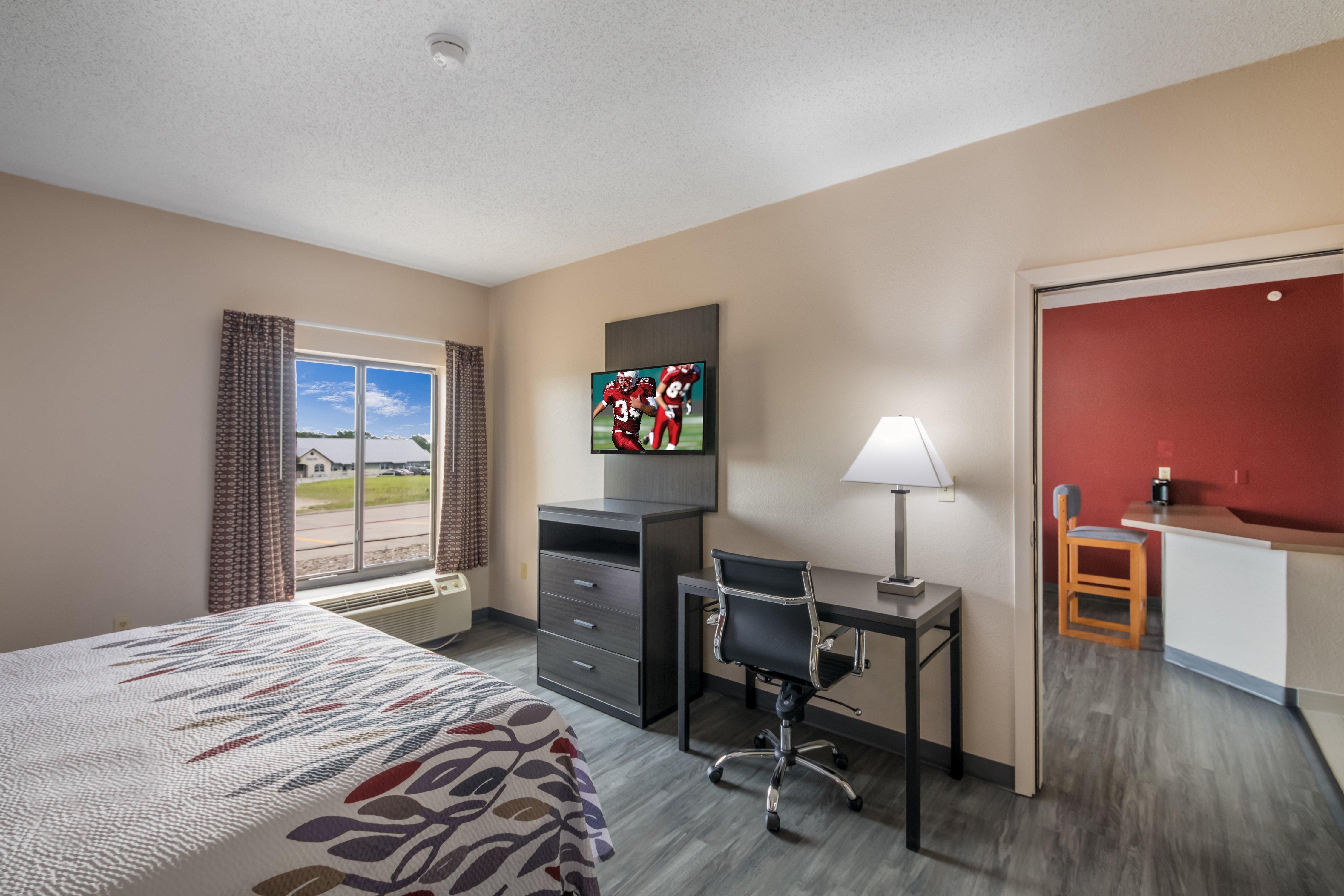 Red Roof Inn & Suites Austin East - Manor מראה חיצוני תמונה
