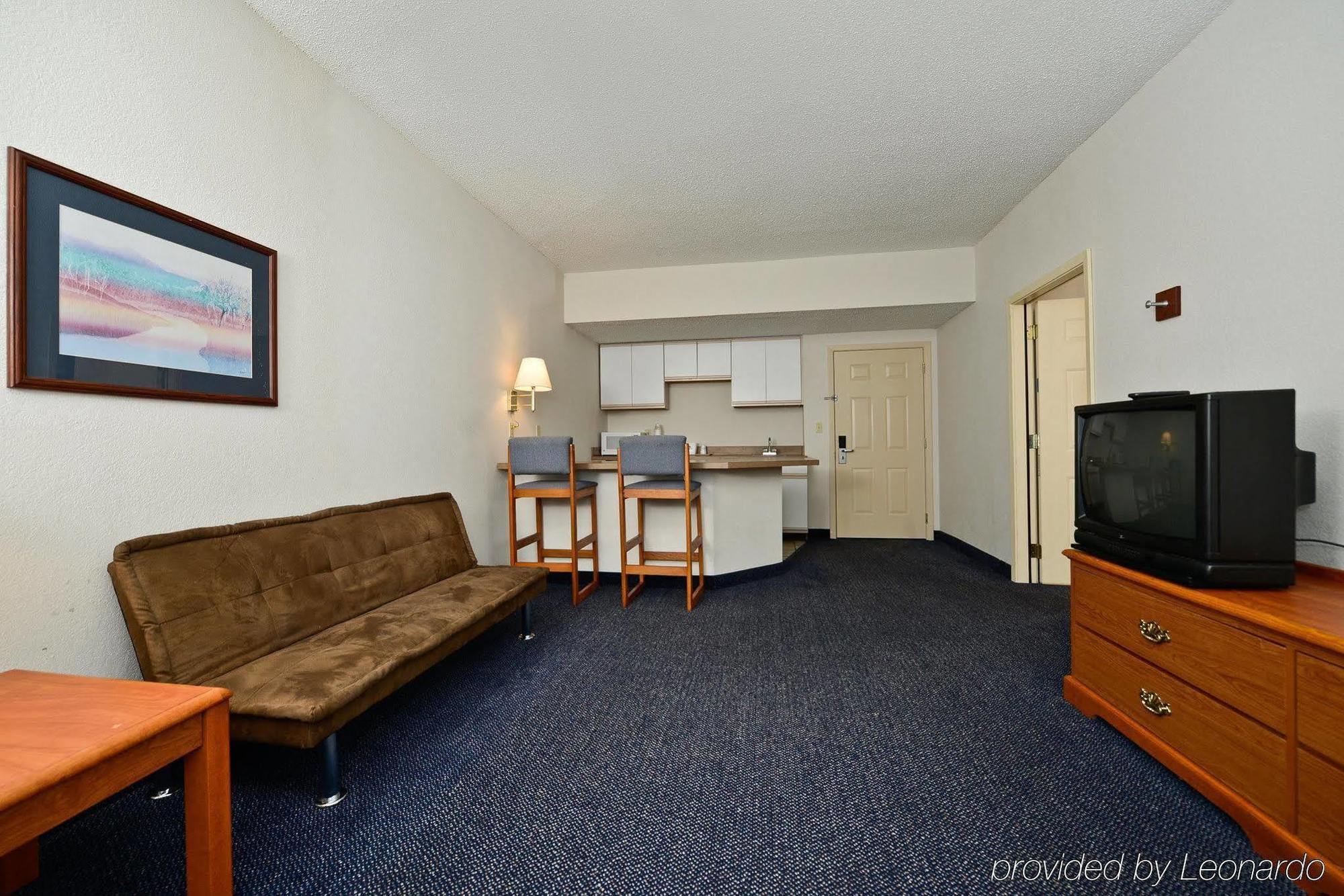 Red Roof Inn & Suites Austin East - Manor חדר תמונה